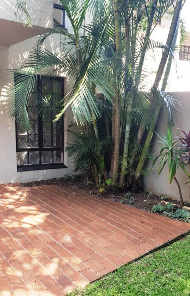 2 Bed Townhouse in Umhlanga Rocks photo number 5