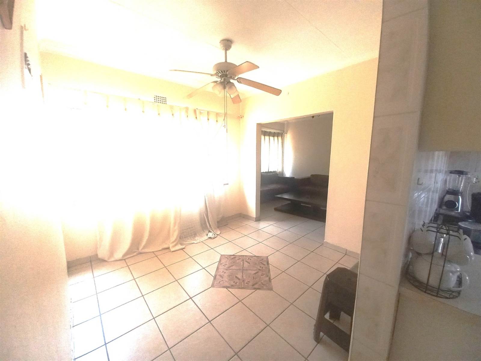 2 Bed House in Orlando East photo number 12