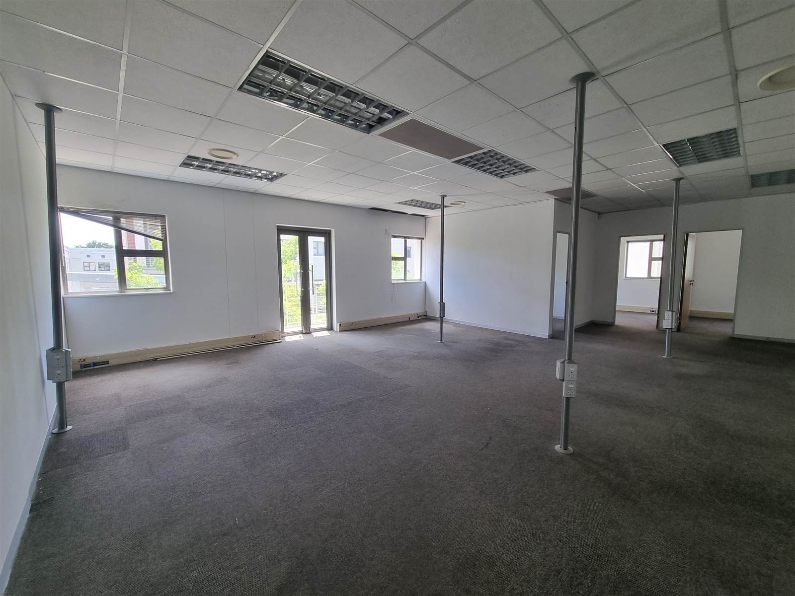 362  m² Commercial space in Gallo Manor photo number 23