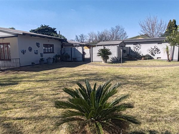 3 Bedroom House 3 Bedroom House
