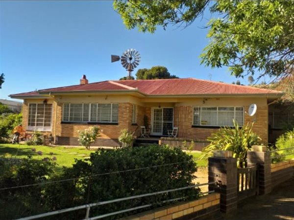 3 Bed House in Trompsburg