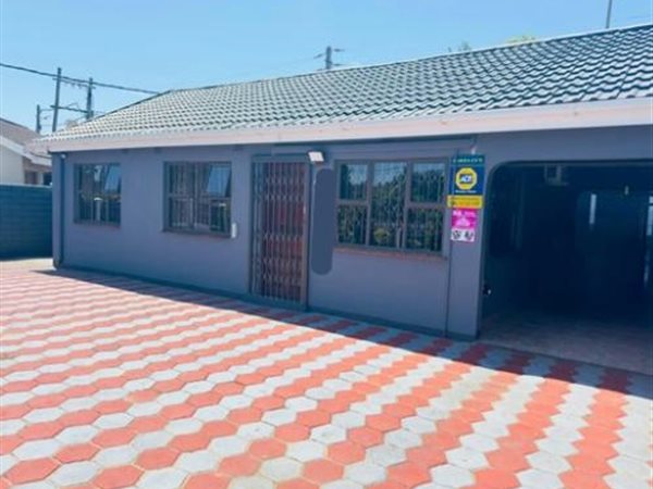3 Bedroom House 3 Bedroom House