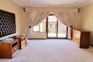 4 Bed House in Edenvale photo number 7