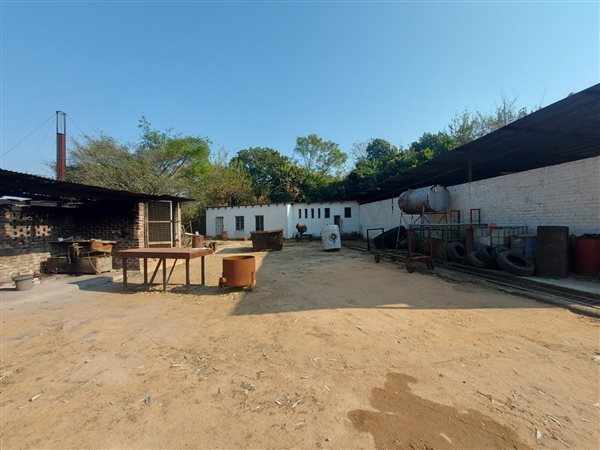 300 m² Commercial space 300 m² Commercial space