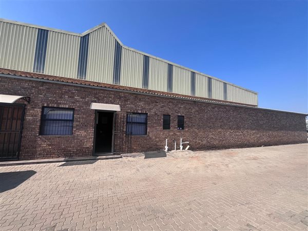 250 m² Industrial space 250 m² Industrial space