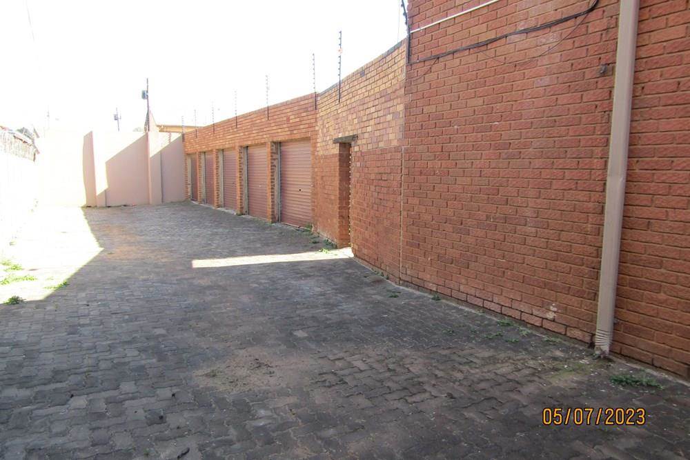 995  m² Commercial space in Turffontein photo number 22