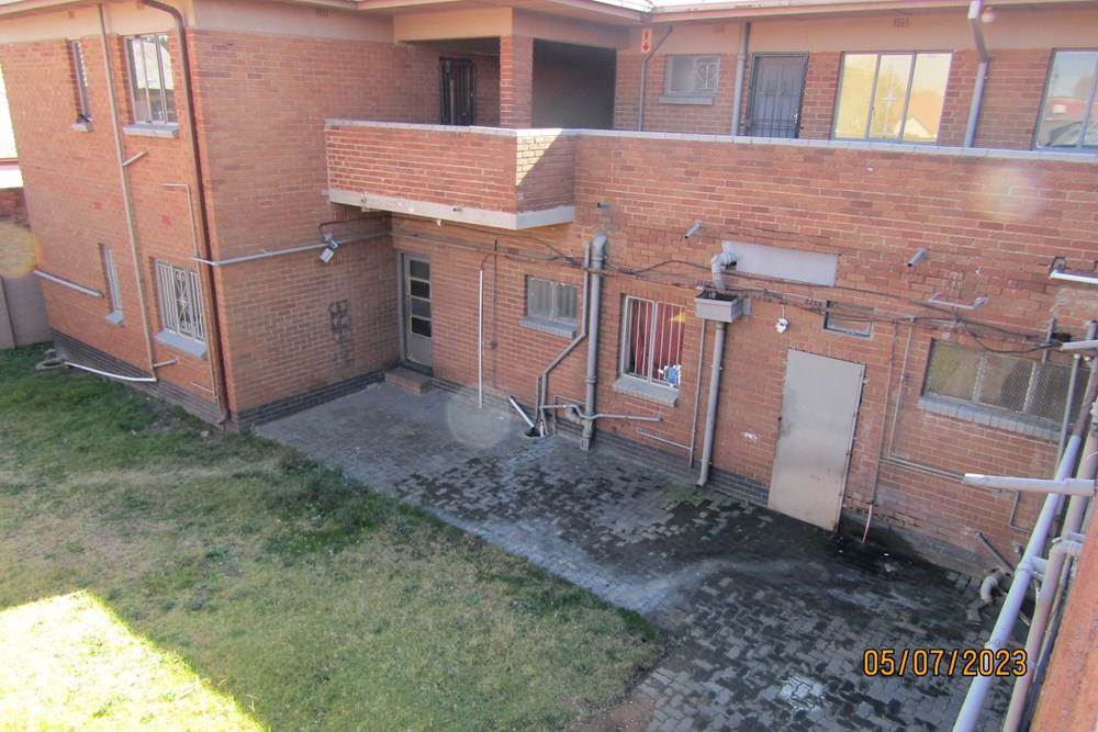 995  m² Commercial space in Turffontein photo number 17
