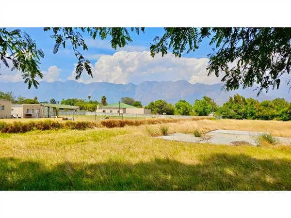 1 784 m² Land 1 784 m² Land
