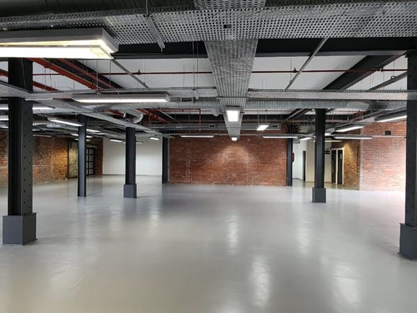 427  m² Industrial space