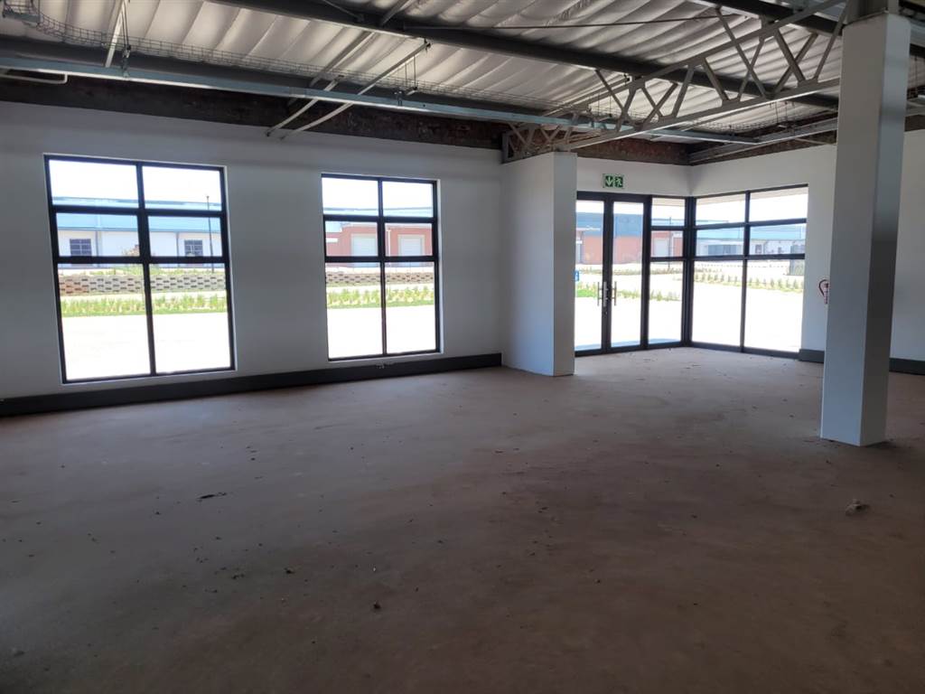 1773  m² Industrial space in Serengeti photo number 18