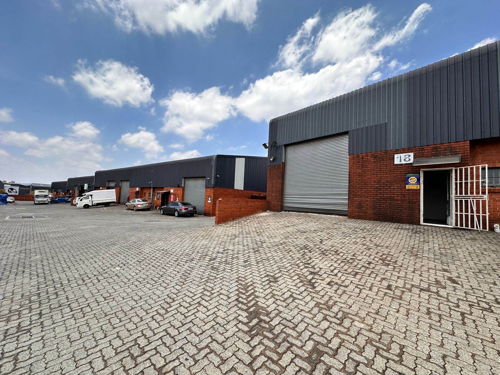 306  m² Industrial space in Ormonde photo number 2
