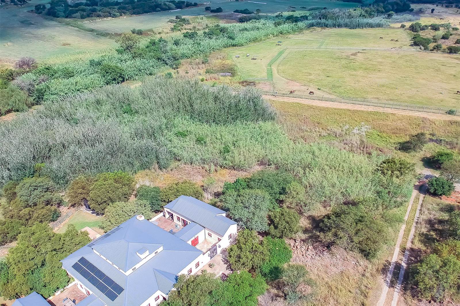 1 ha Land available in Leeuwfontein Estate photo number 2