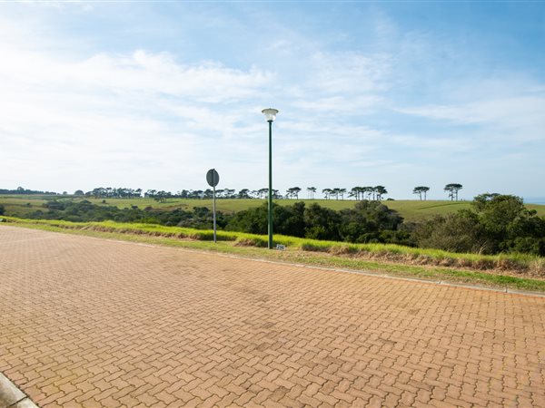 703 m² Land