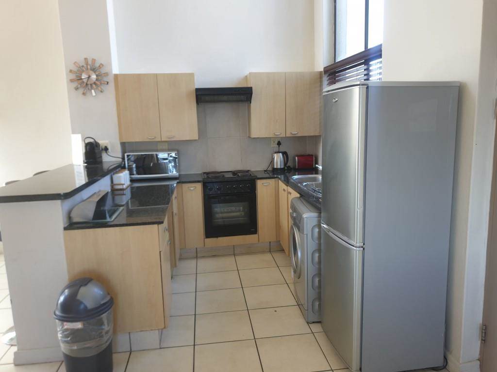 2 Bed Apartment in Sandown photo number 6