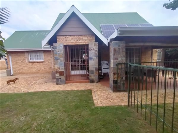2 Bedroom Townhouse 2 Bedroom Townhouse