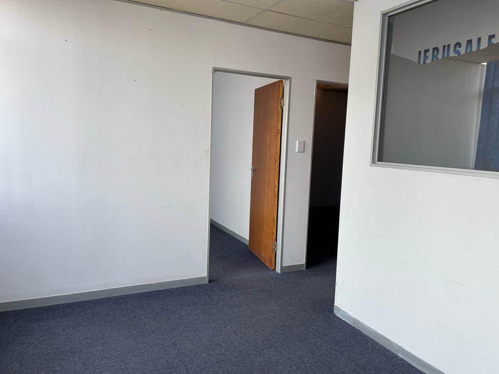 100  m² Commercial space in Noordwyk photo number 18