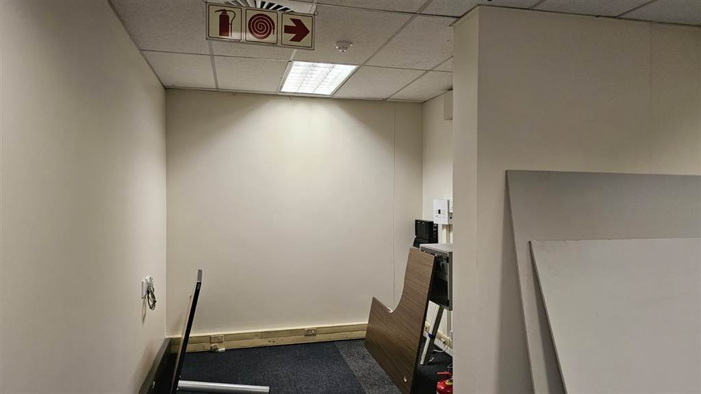 130  m² Office Space in Bedfordview photo number 7