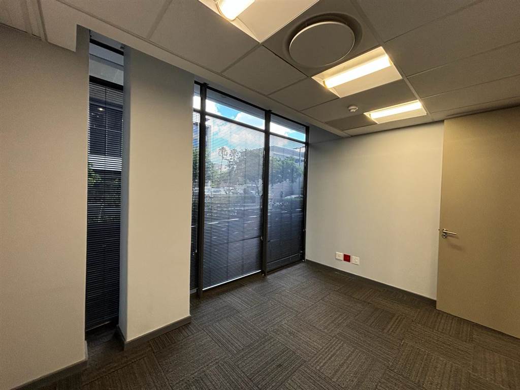 190  m² Commercial space in Parktown photo number 7