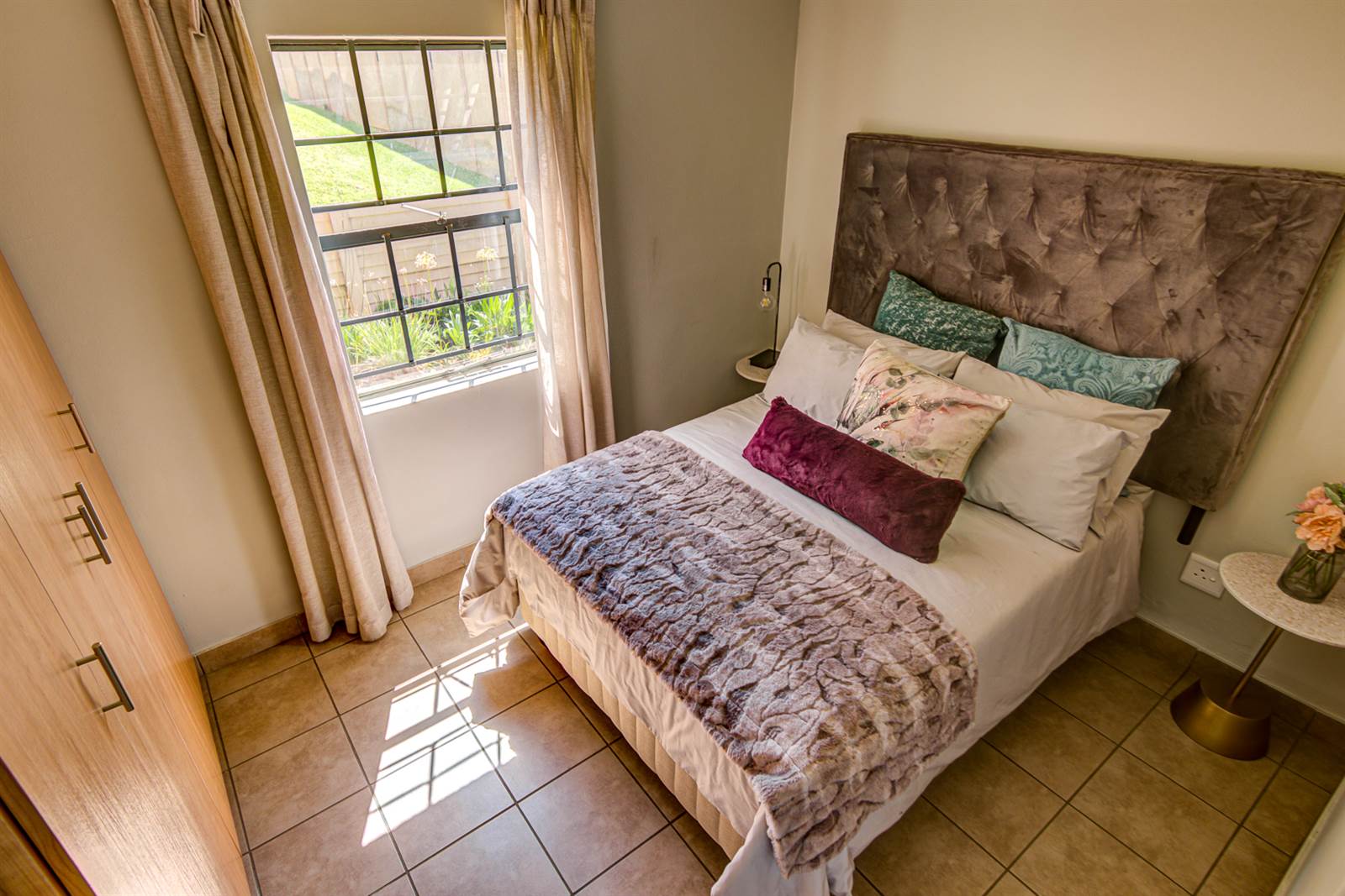 2 Bed Apartment in Pimville photo number 9