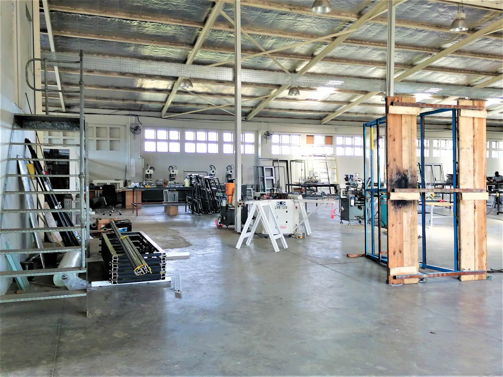 1000  m² Industrial space in Shakas Head photo number 6