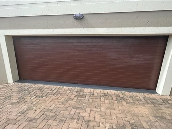 3 Bedroom Townhouse 3 Bedroom Townhouse