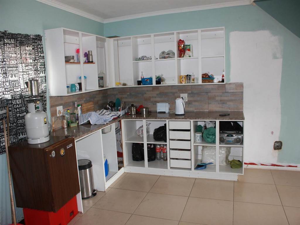 4 Bed House in Umkomaas photo number 17