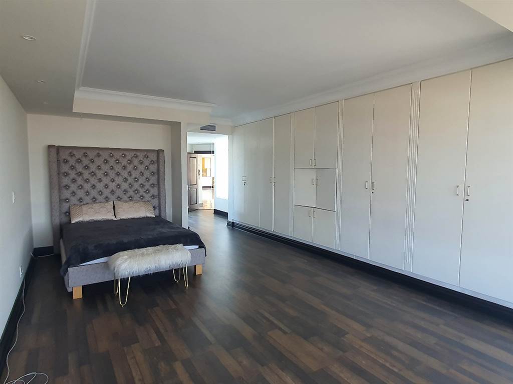 4 Bed Penthouse in Musgrave photo number 14