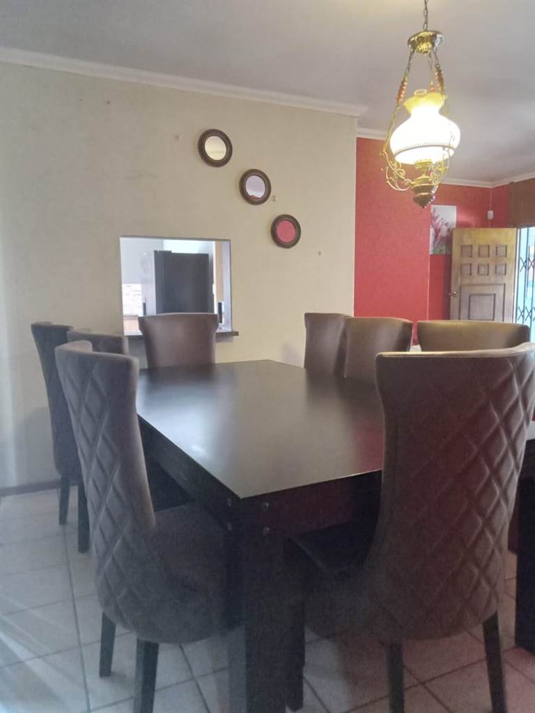 4 Bed House in Kroonstad photo number 8