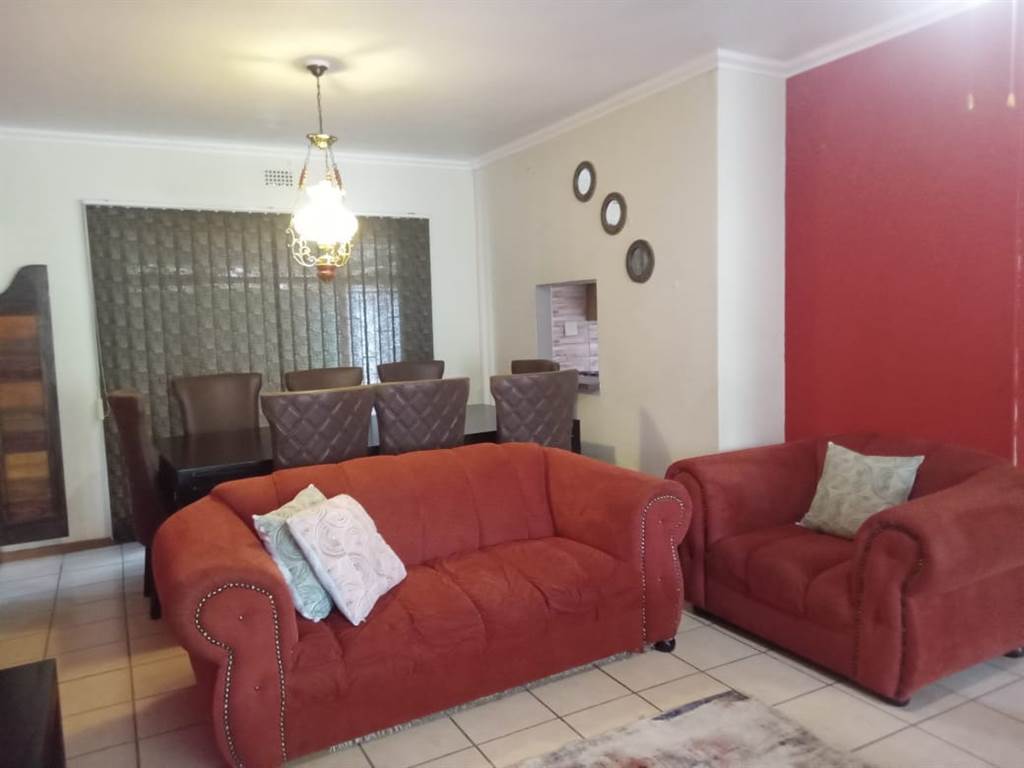 4 Bed House in Kroonstad photo number 7