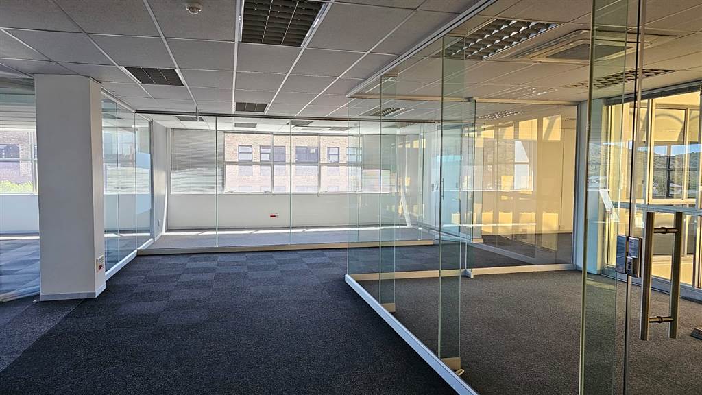 497  m² Office Space in Bedfordview photo number 6