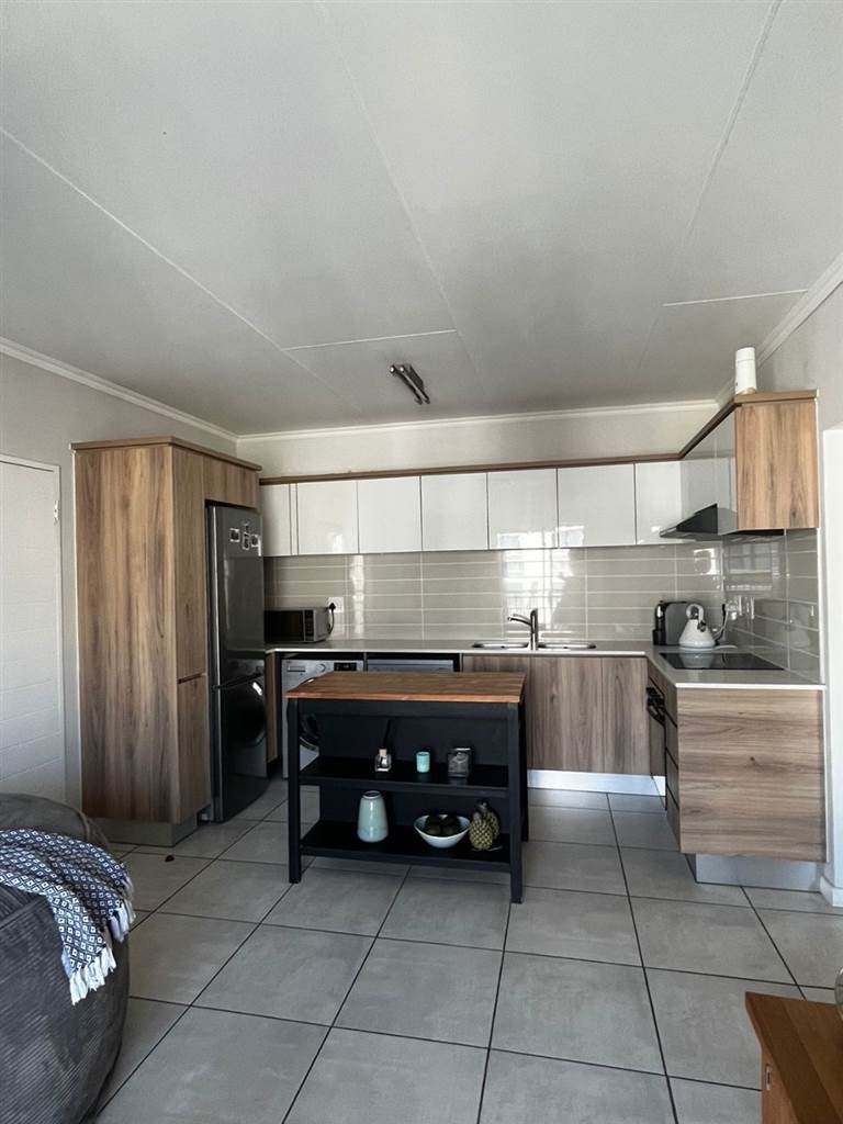 1 Bed Apartment in Kyalami photo number 11