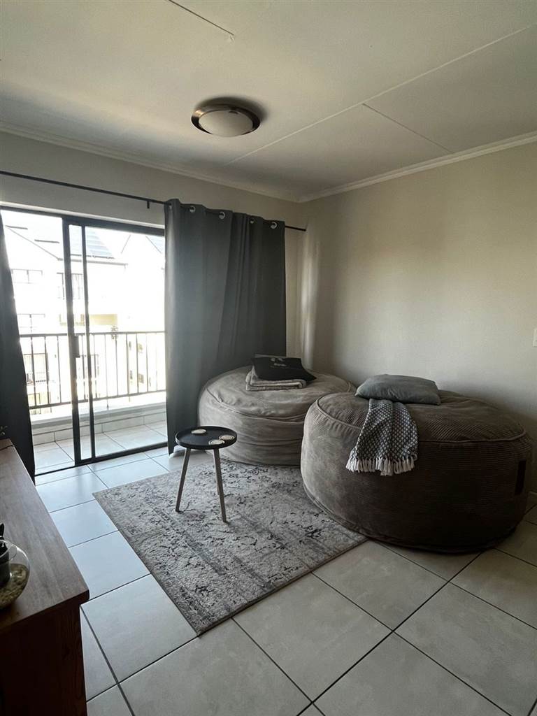 1 Bed Apartment in Kyalami photo number 8