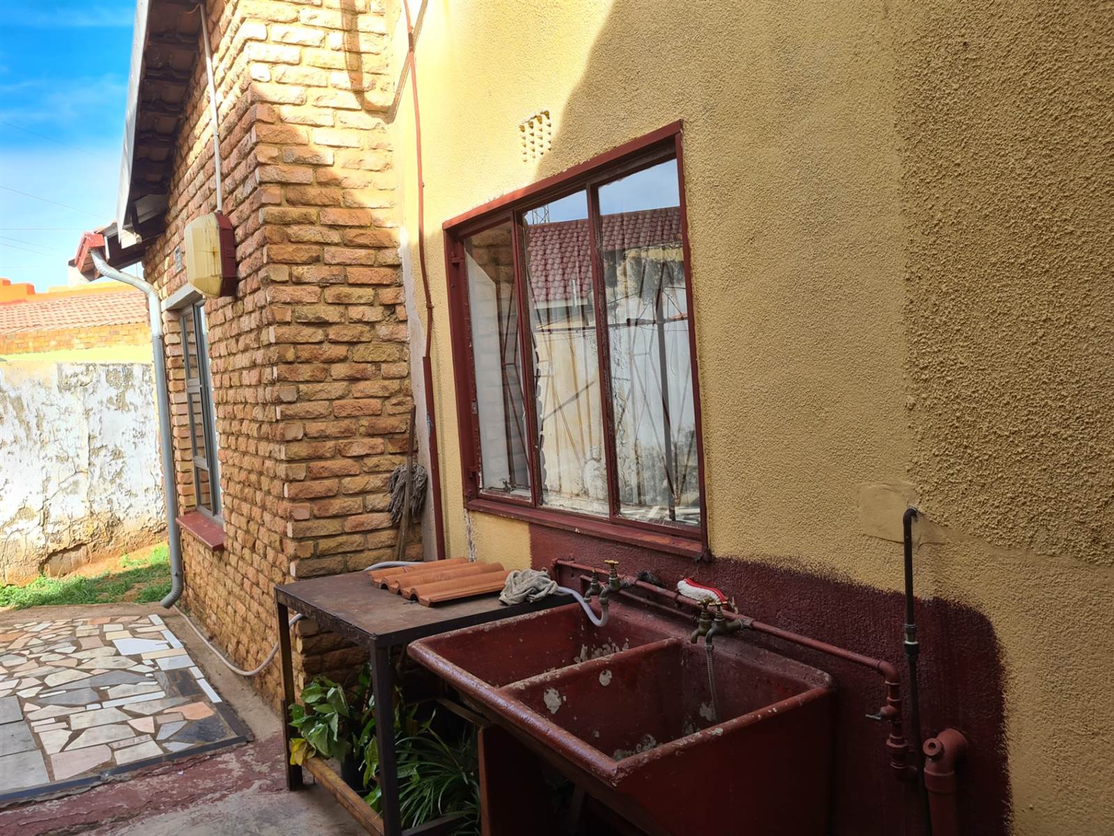 3 Bed House in Kwa Thema photo number 12