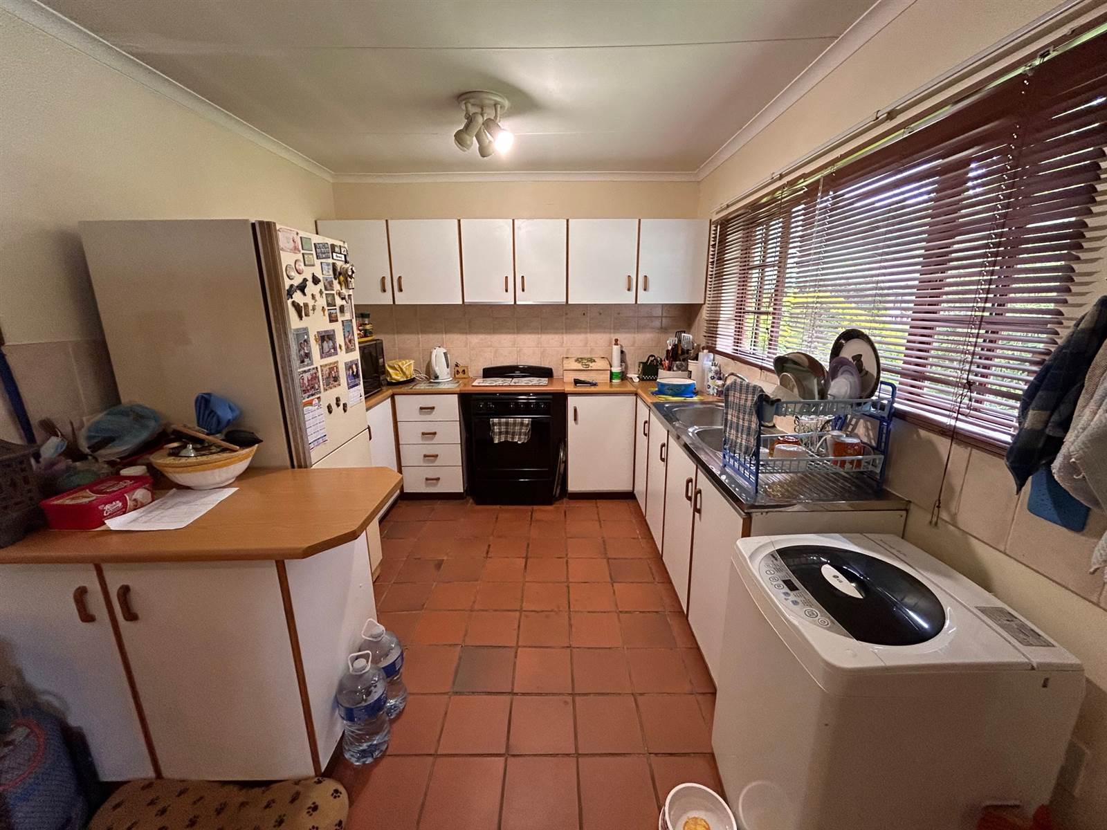 3 Bed Townhouse in Town Bush Valley photo number 8