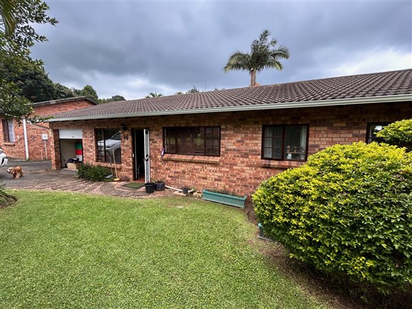 3 Bed Townhouse in Town Bush Valley