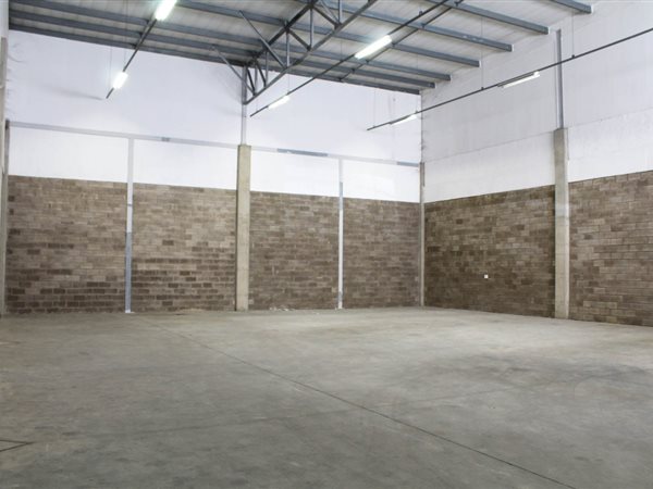 313  m² Industrial space