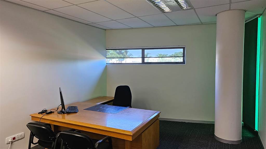 293  m² Office Space in Bedfordview photo number 11
