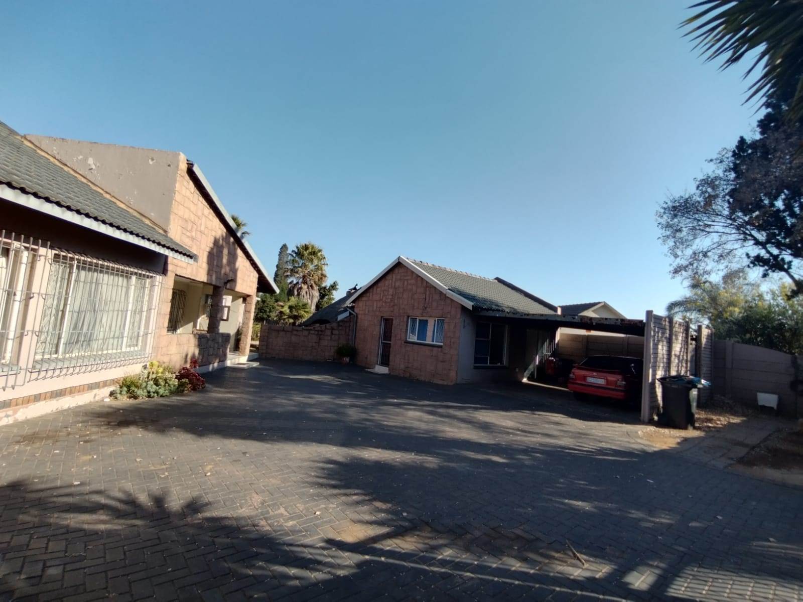 3 Bed House in Glen Marais photo number 20