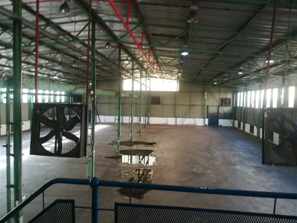 1 448  m² Industrial space