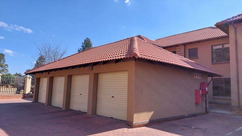 2 Bed Apartment in Boksburg Central photo number 1