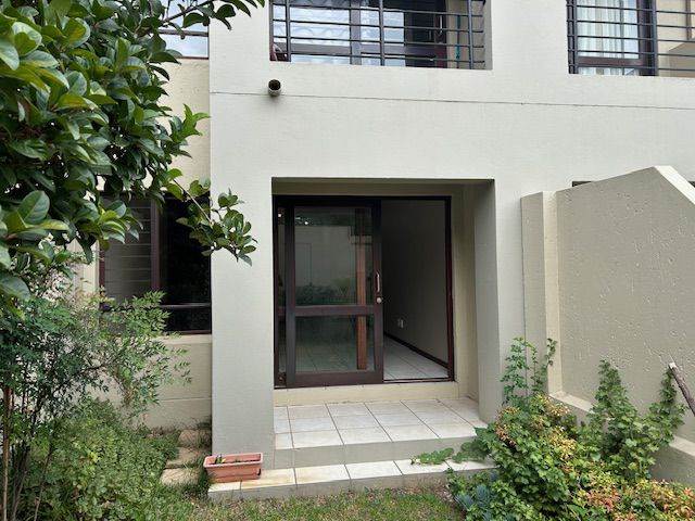 Bachelor apartment in Lonehill photo number 16