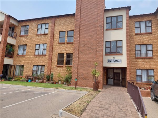 2 Bed Apartment in Brentwood