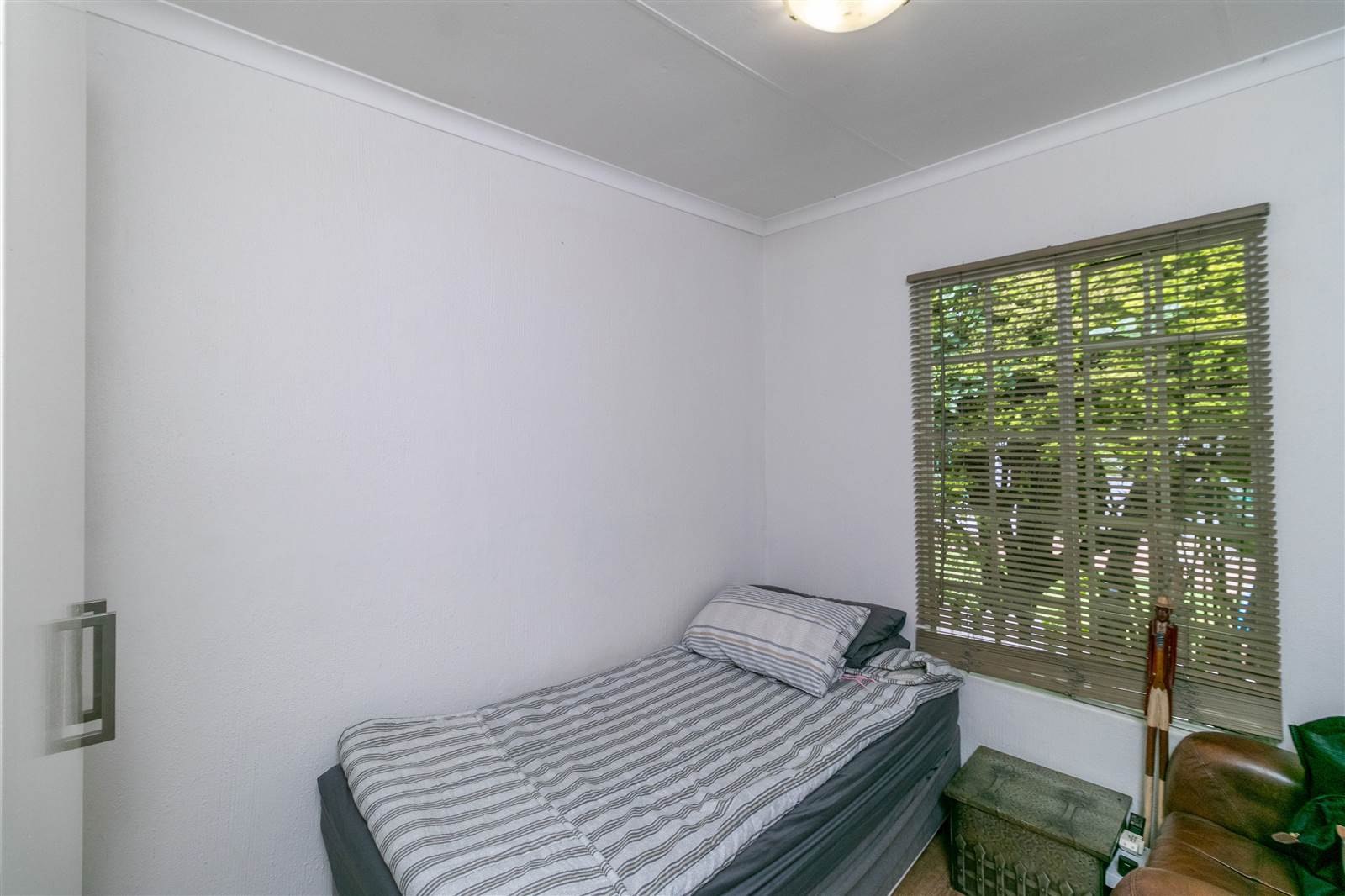 3 Bed Simplex in Marais Steyn Park photo number 12