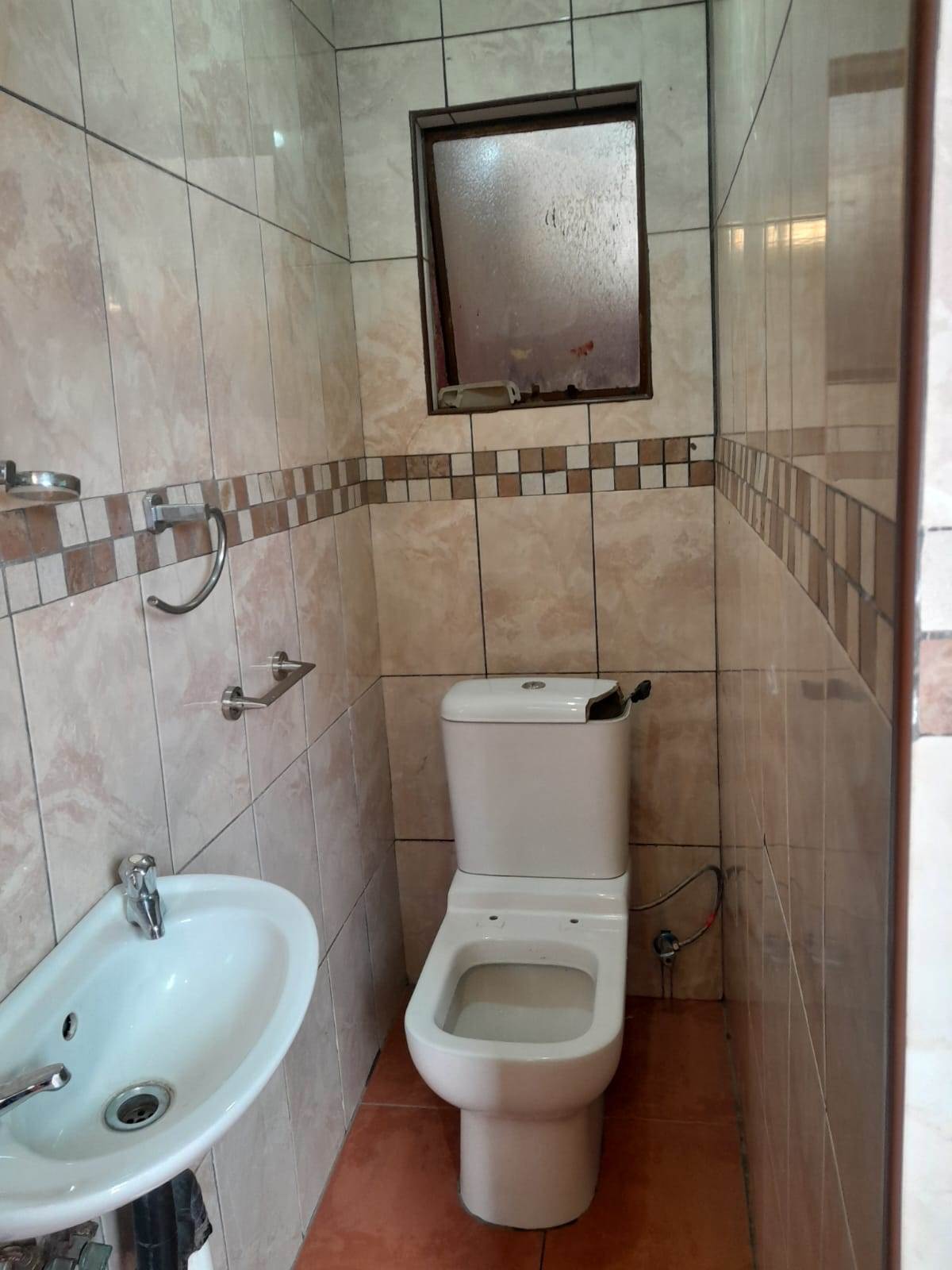 2 Bed House in Kagiso photo number 15