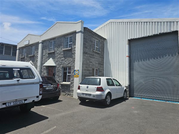 270  m² Industrial space