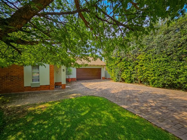 3 Bedroom House 3 Bedroom House