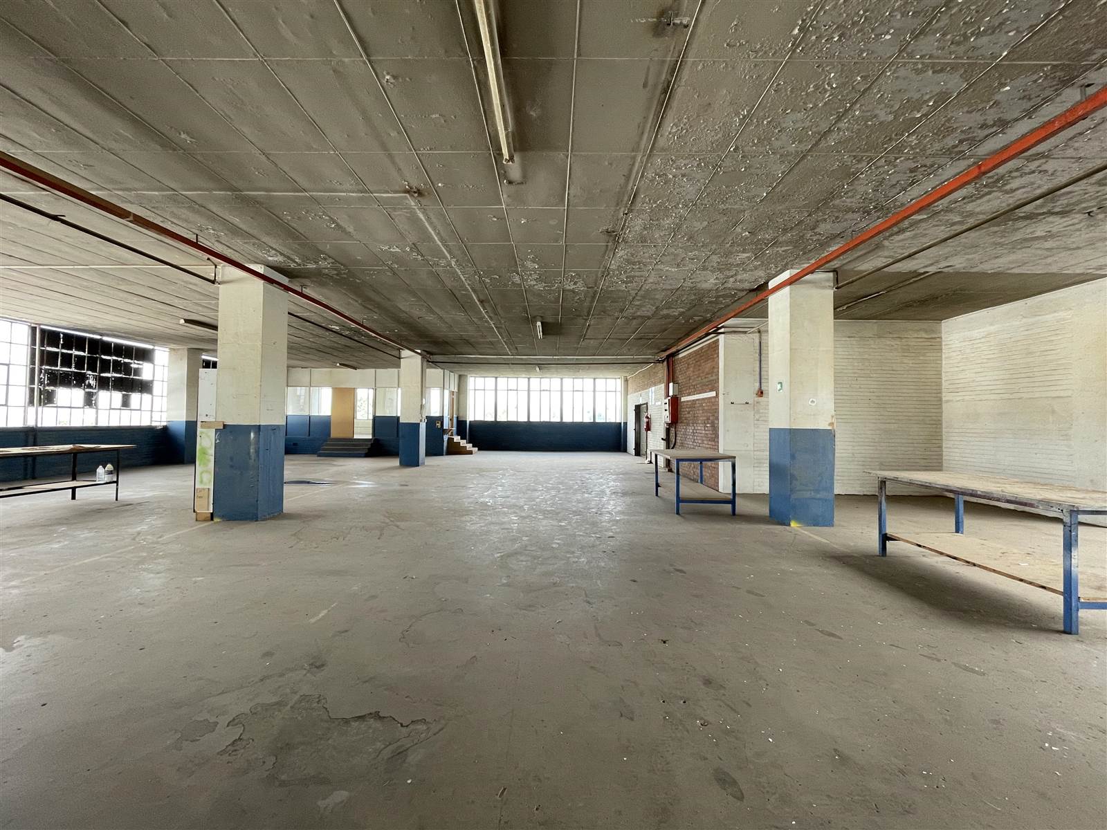 998  m² Industrial space in Electron photo number 10
