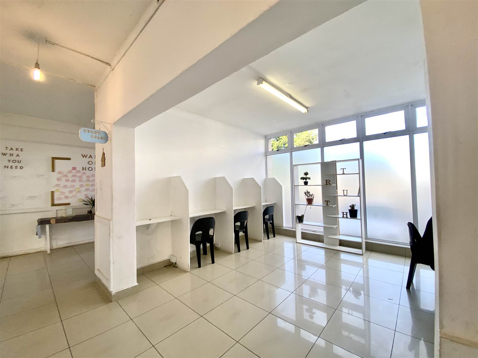 358  m² Commercial space in Pietermaritzburg Central photo number 8