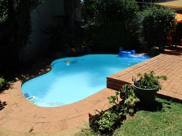 3 Bedroom Townhouse 3 Bedroom Townhouse