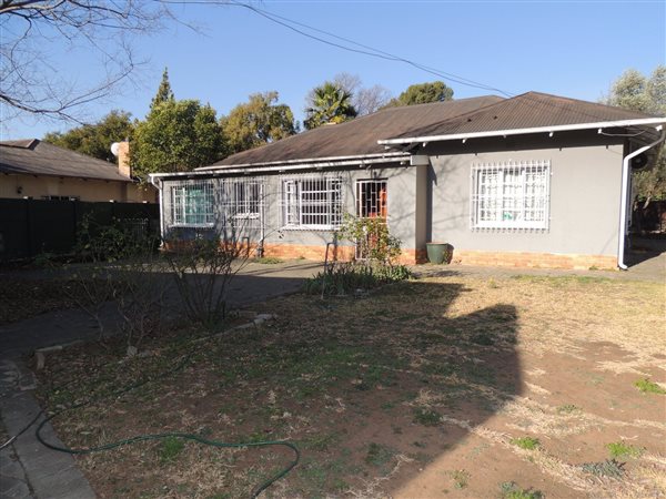 6 Bedroom House 6 Bedroom House